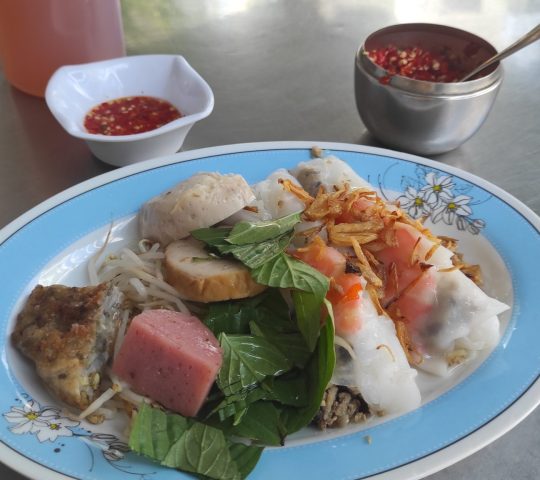 Bánh Cuốn Cô Loan – Saigon
