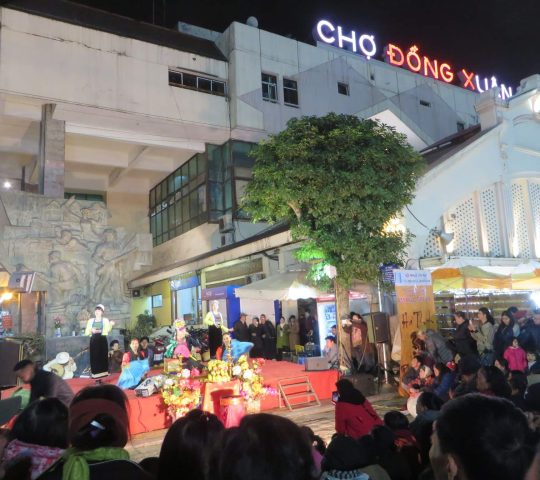 Dong Xuan Night Market – Hanoi
