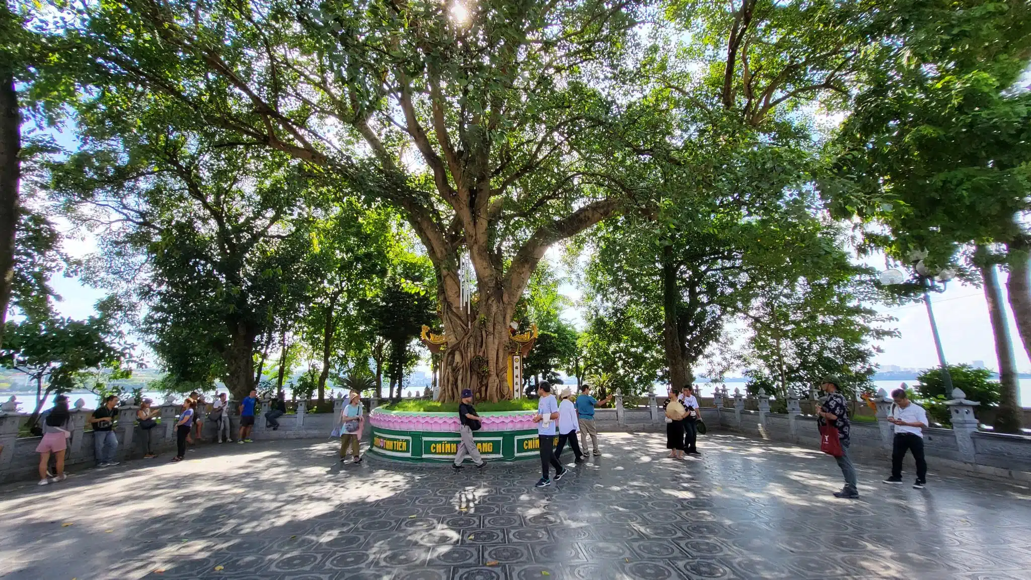 Trấn Quốc Pagoda – Hanoi