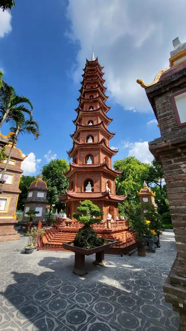 Trấn Quốc Pagoda – Hanoi
