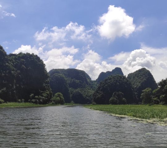 Boat trip in Tam Cốc (Halong Bay on Land) – Ninh Binh