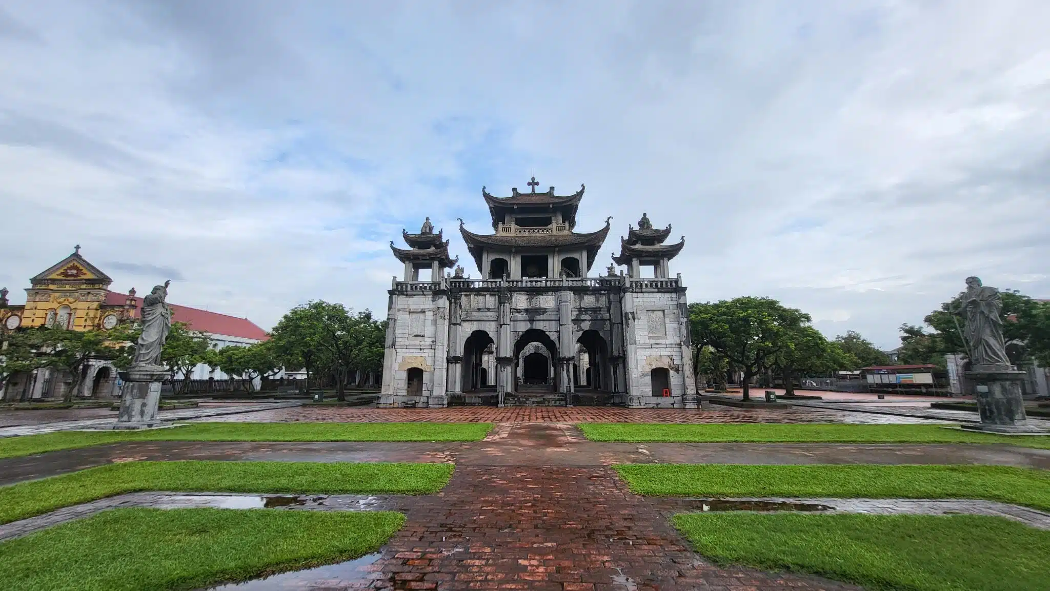 Phát Diệm Cathedral – Ninh Binh
