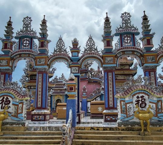 An Bang Cemetery (city of ghosts) – Huế