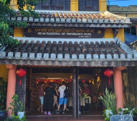 Hoi An traditional art performance house