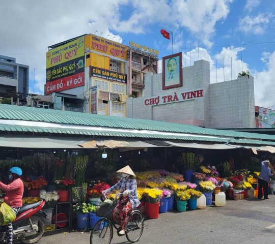 Tra Vinh market