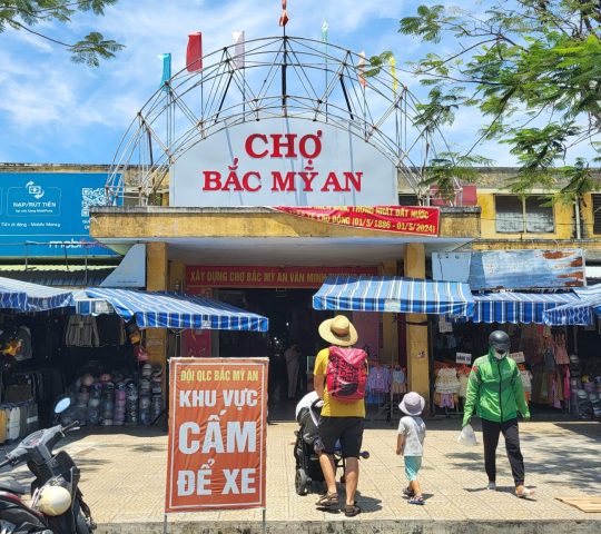 Bac My An Market (Chợ Bắc Mỹ An) – Danang