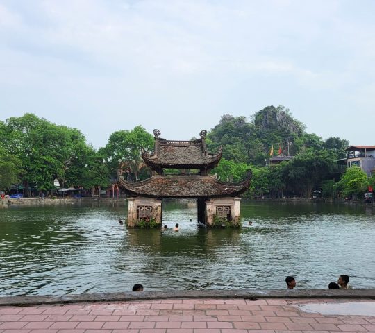 Thầy pagoda (Chùa Thầy) – Hanoi